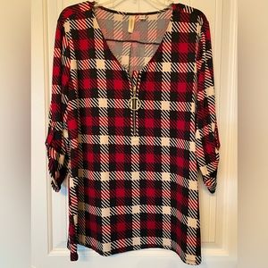 🎄Tacera plaid zipper-front blouse. EUC.